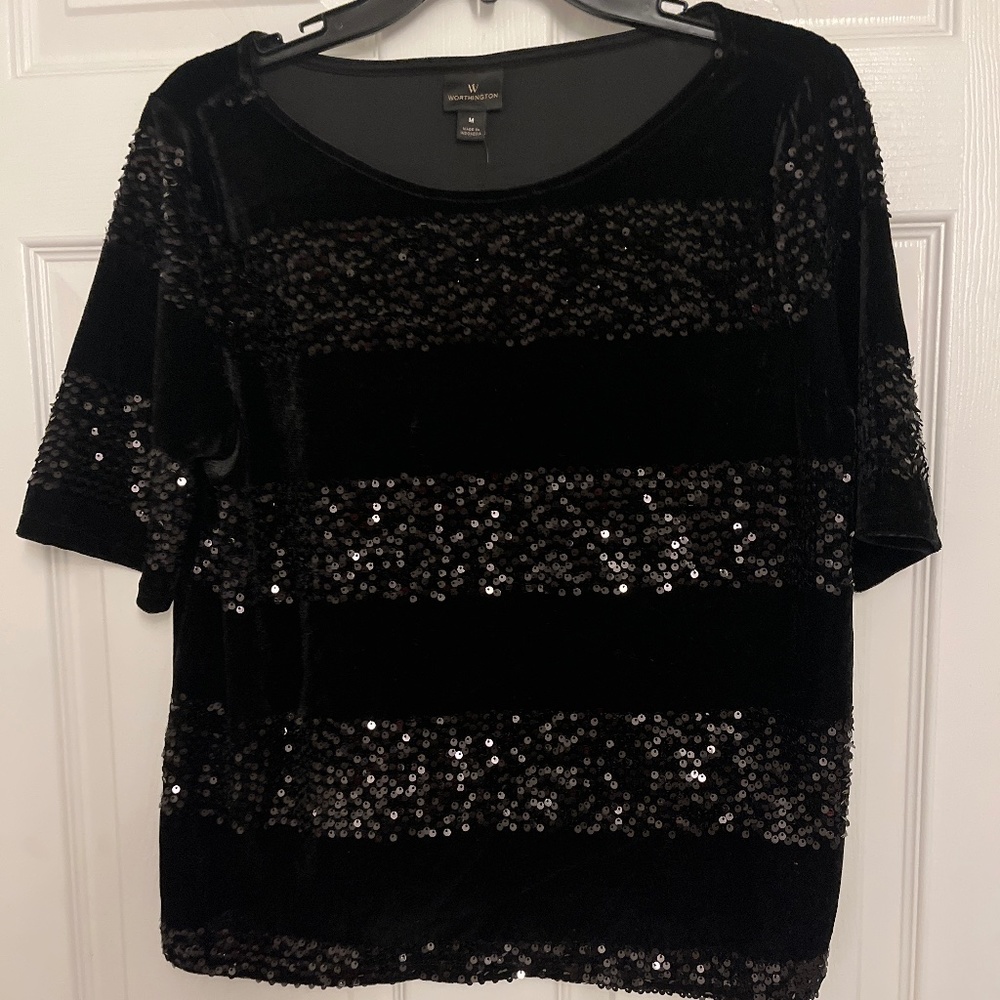 Ladies Worthington Black Velour Sequence ,Too  Size M  Make An Offer